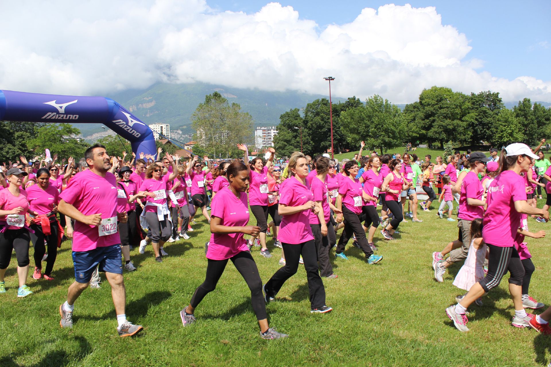 L'Echirolloise, marcher ou courir sur 5 ou 10 km, pour lutter contre le cancer du sein. Échirolles et les 10 km