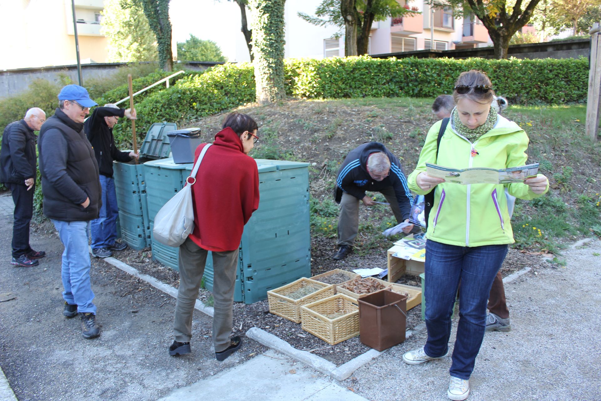 Semaine de la réduction des déchets, atelier compostage au square du Champs de la Rousse Semaine de la réduction des déchets