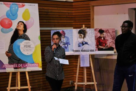 Des jeunes de l'association Vie et partage ont présenté l'exposition Les 10 travaux d'Olympe