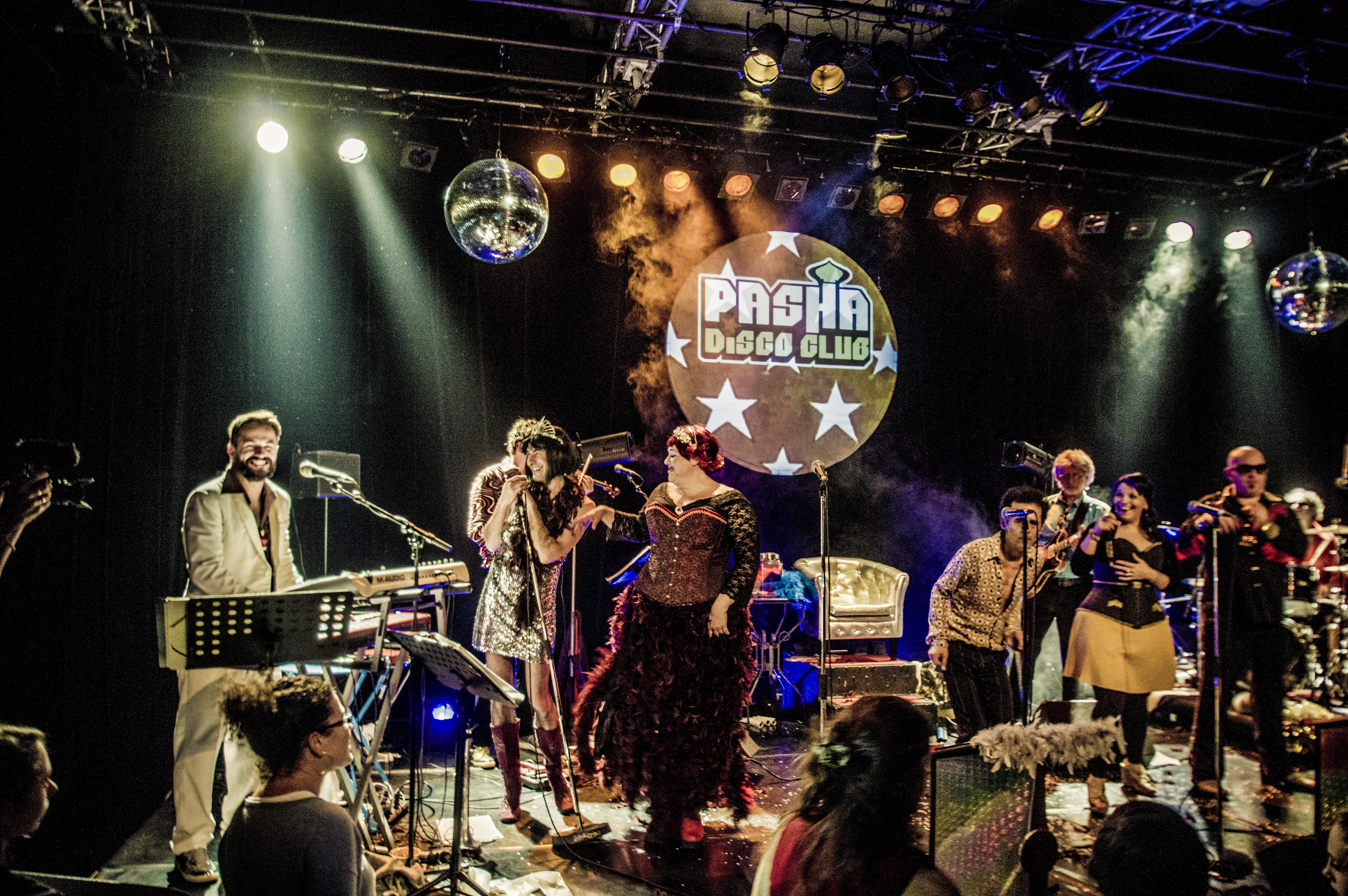Les Barbarins Fourchus en concert Groupe Les Barbarins Fourchus