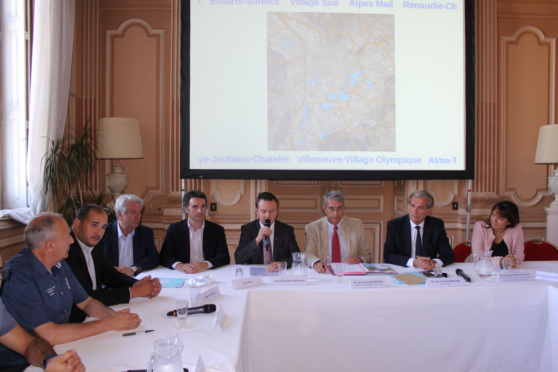 Les contrats de ville 2015-2020 officiellement signé Les contrats de ville 2015-2020 officiellement signé