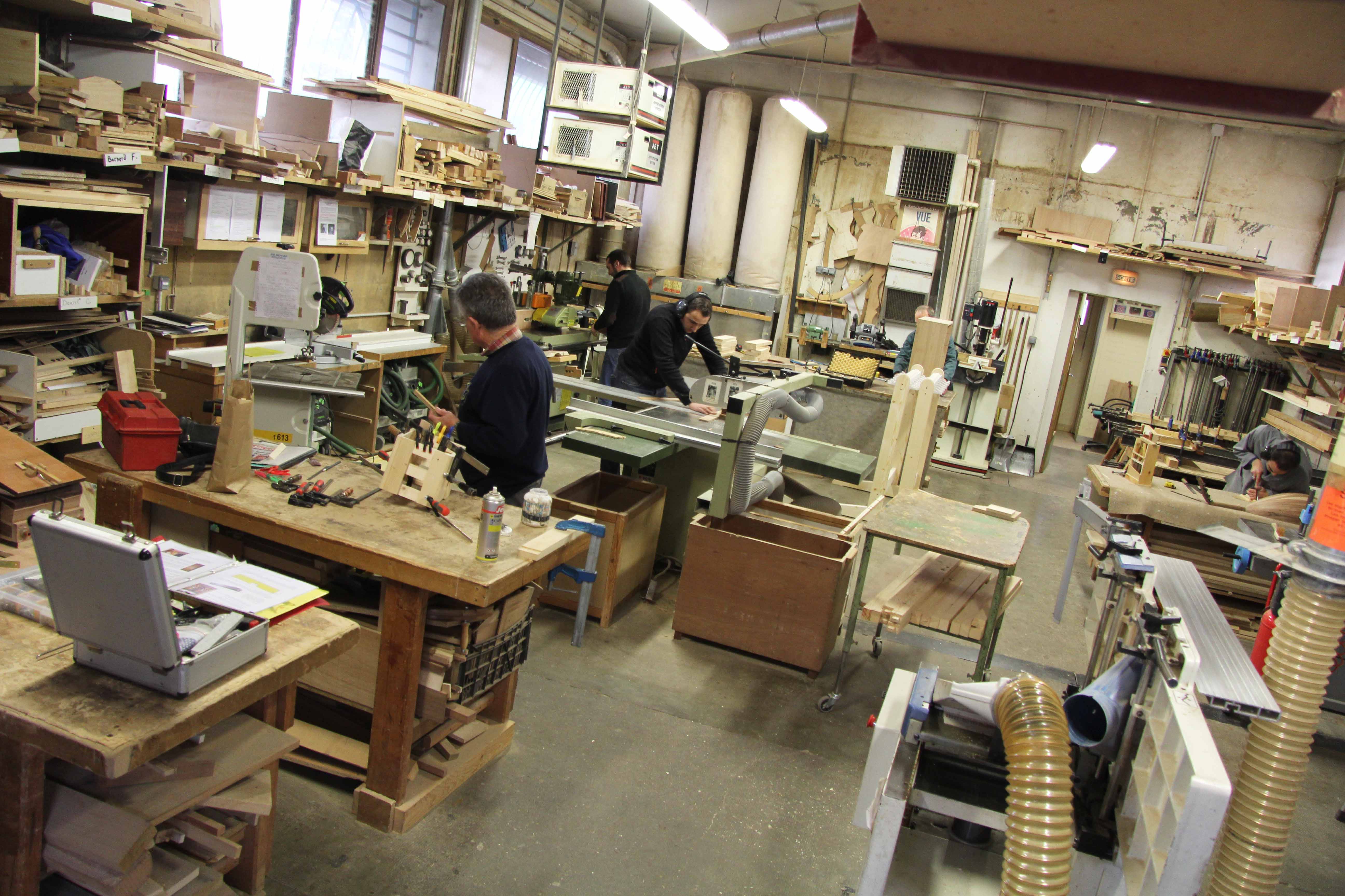 Atelier bois MJC Desnos Vue générale de l'atelier bois de la MJC Desnos