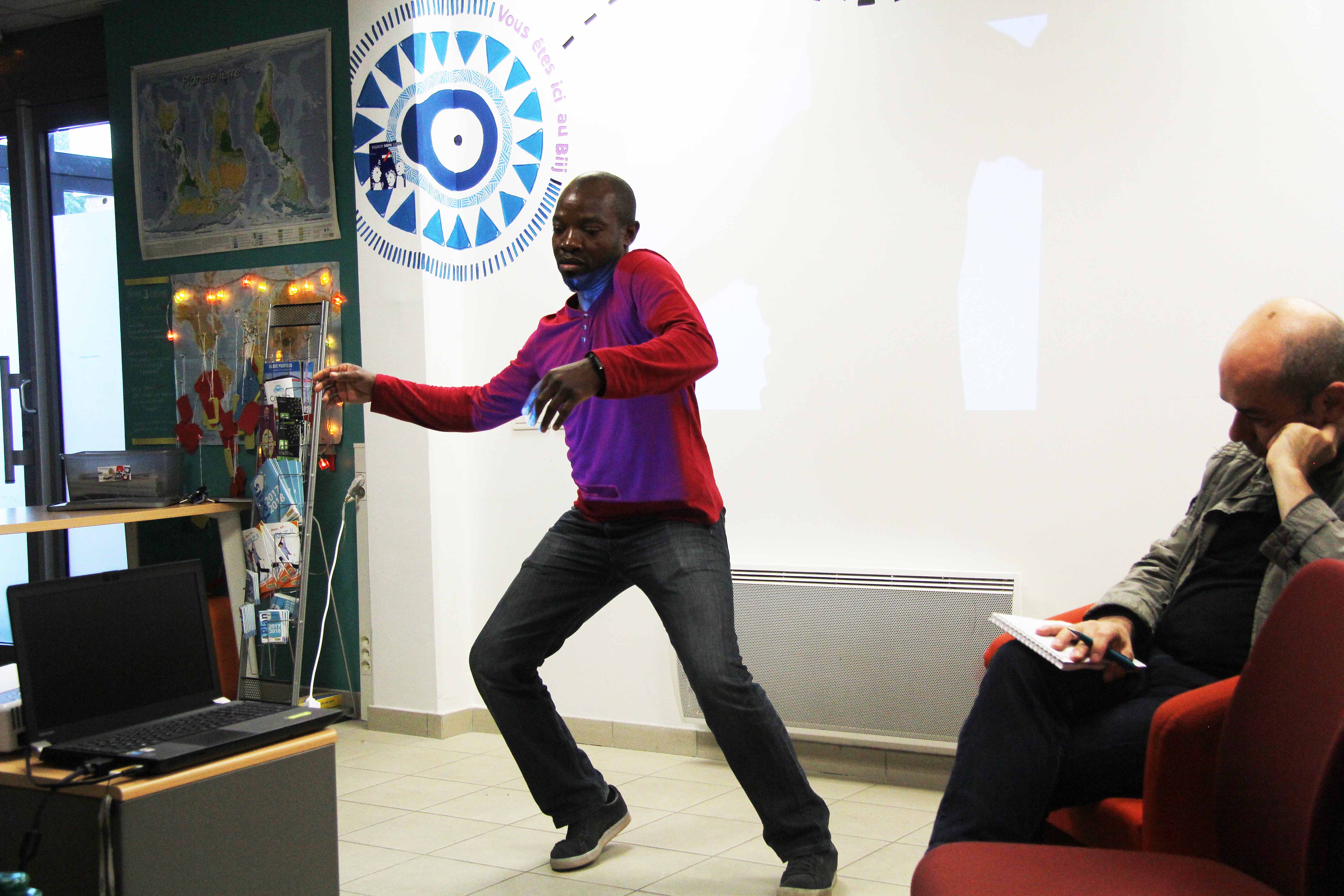 Présentation du projet Vies Violences de la Cie Malka Bouba Landrille Tchouda crée un mouvement de danse