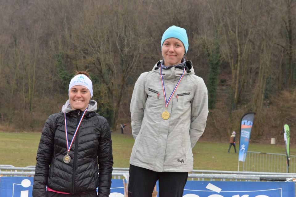 Athlétisme cross départemental Le podium féminin seniors élite
