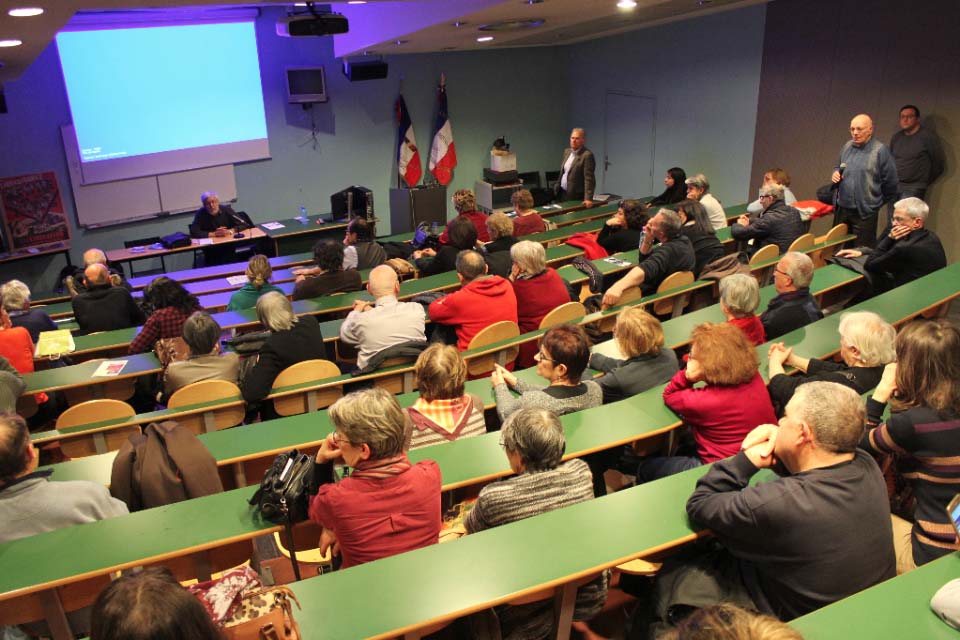 Débat à l'Institut de la communication et des médias