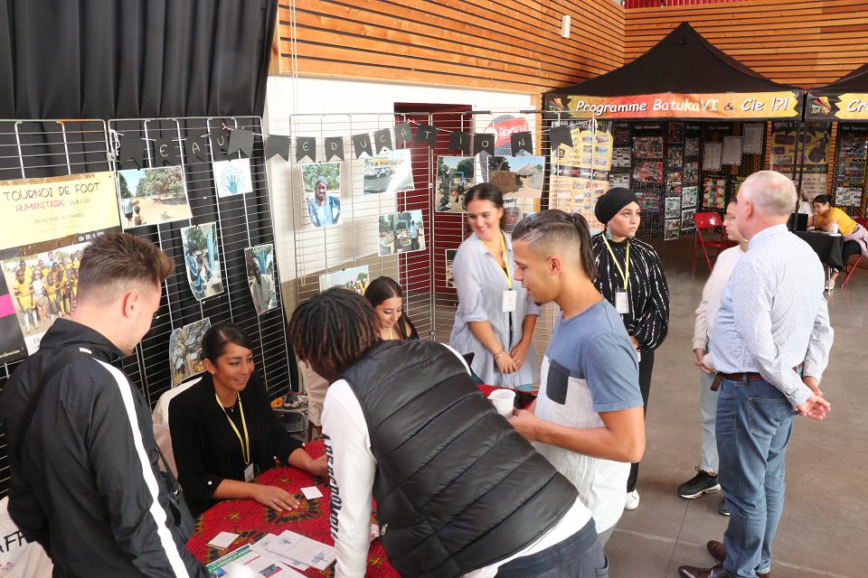 Forum des initiatives jeunes Forum des initiatives jeunes