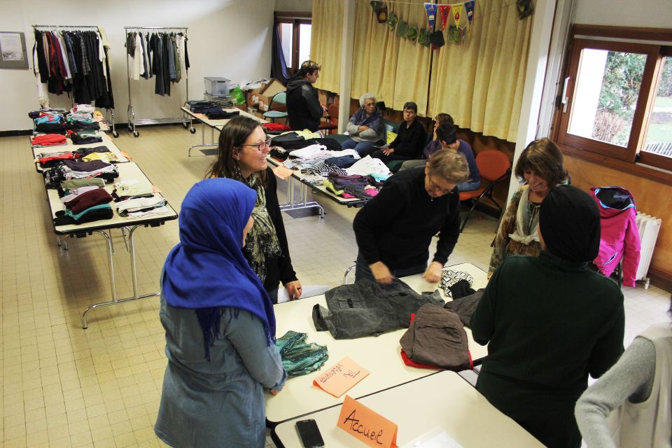 Troc'vêtements Maison des habitant-es Les Ecureuils