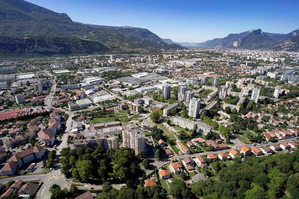 Rencontre habitat : Le logement es jeunes, parlons-en... Rencontre habitat : Le logement es jeunes, parlons-en...