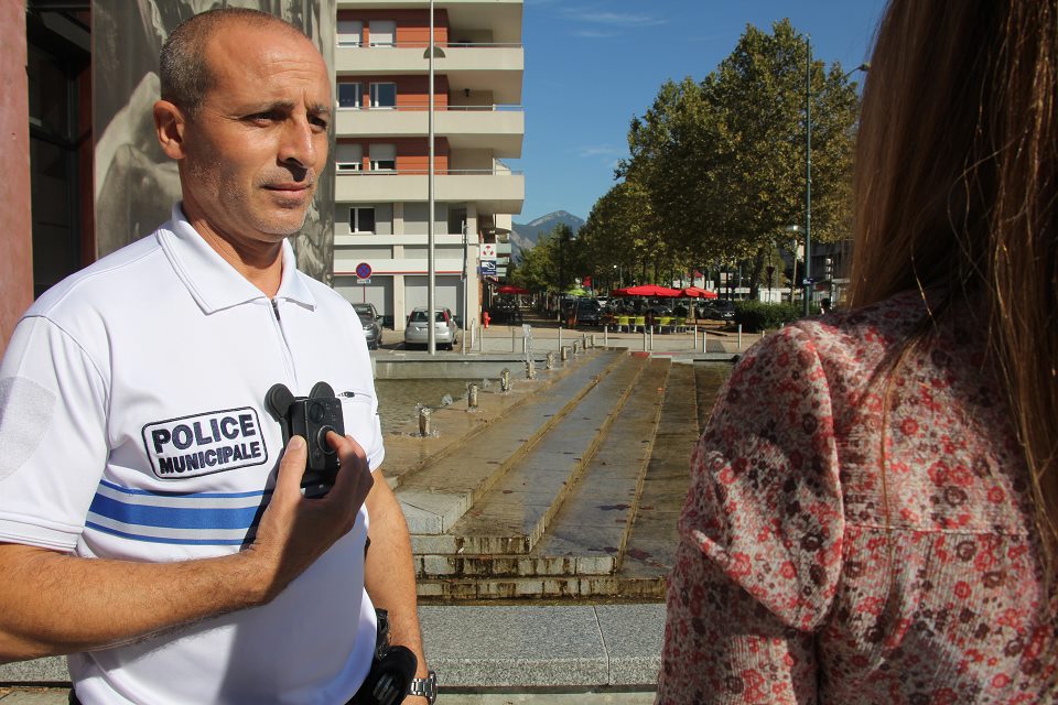 Police municipale : les caméras mobiles arrivent Police municipale : les caméras mobiles arrivent