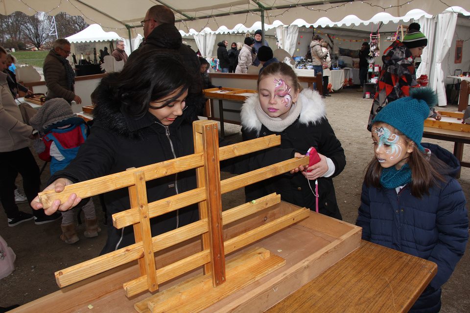 Marché de Noël : La convivialité à la fête Marché de Noël : La convivialité à la fête