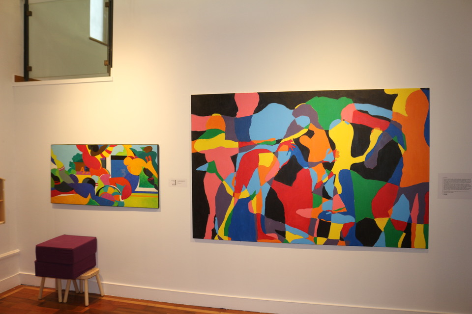 Vernissage de l'exposition Dialogues au musée Géo Charles Vernissage de l'exposition Dialogues au musée Géo Charles. Photo de deux oeuvres exposées côte à côte.
