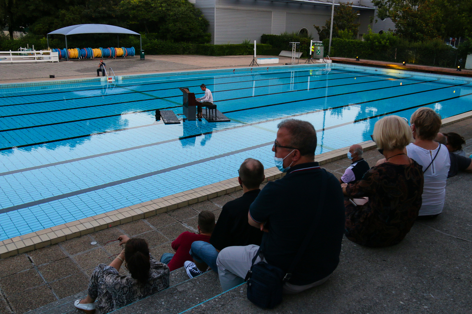 Le spectacle PianO flottant pour Cap sur le Stade nautique Le spectacle PianO flottant pour Cap sur le Stade nautique