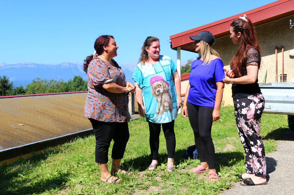 Ahlam, Tatiana, Samia et Sonia, des mamans qui ont pu "souffler" lors de ces vacances. Ahlam, Tatiana, Samia et Sonia, des mamans qui ont pu "souffler" lors de ces vacances.