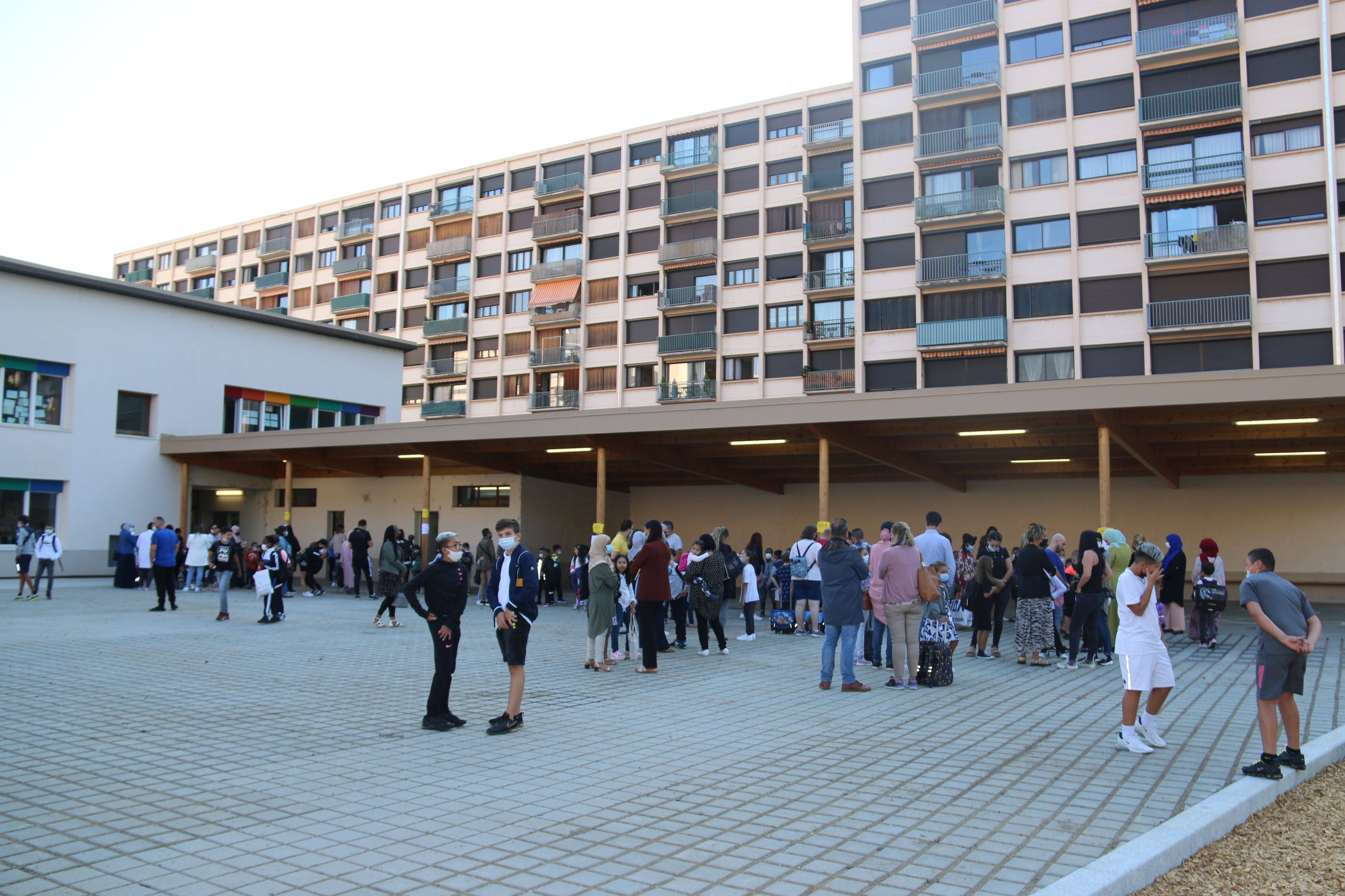 Marcel-David : Une rentrée en cour Plus préoccupés par les retrouvailles avec leurs copains, les élèves découvriront leur nouvel environnement au fur et à mesure, avec les explications et recommandations de leurs enseignants...