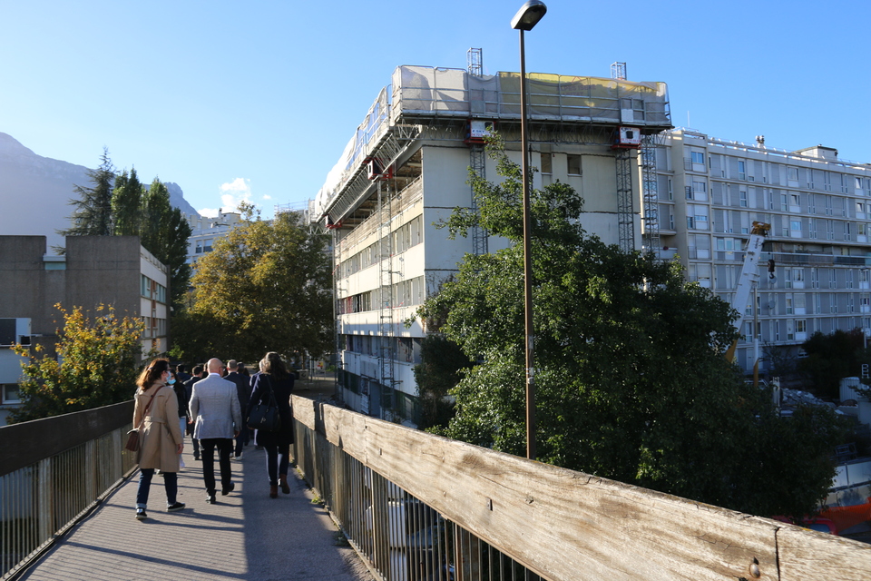 Cheminements et accès pour les vélos vers l'avenue seront aménagés pour faciliter les déplacements doux