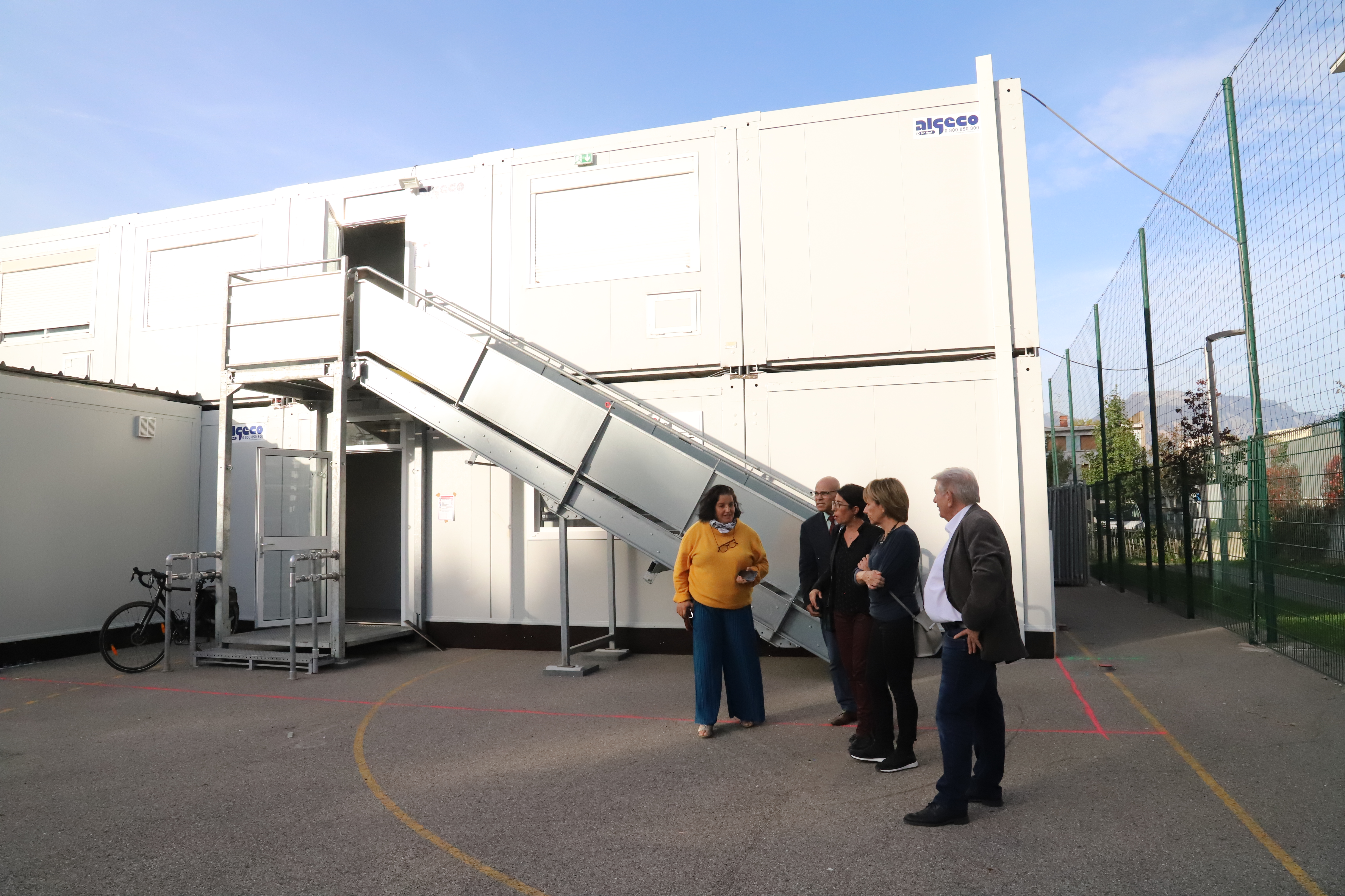 Les nouveaux bâtiments modulaires seront occupés jusqu'à la fin des travaux par les classes de CP et CE1.