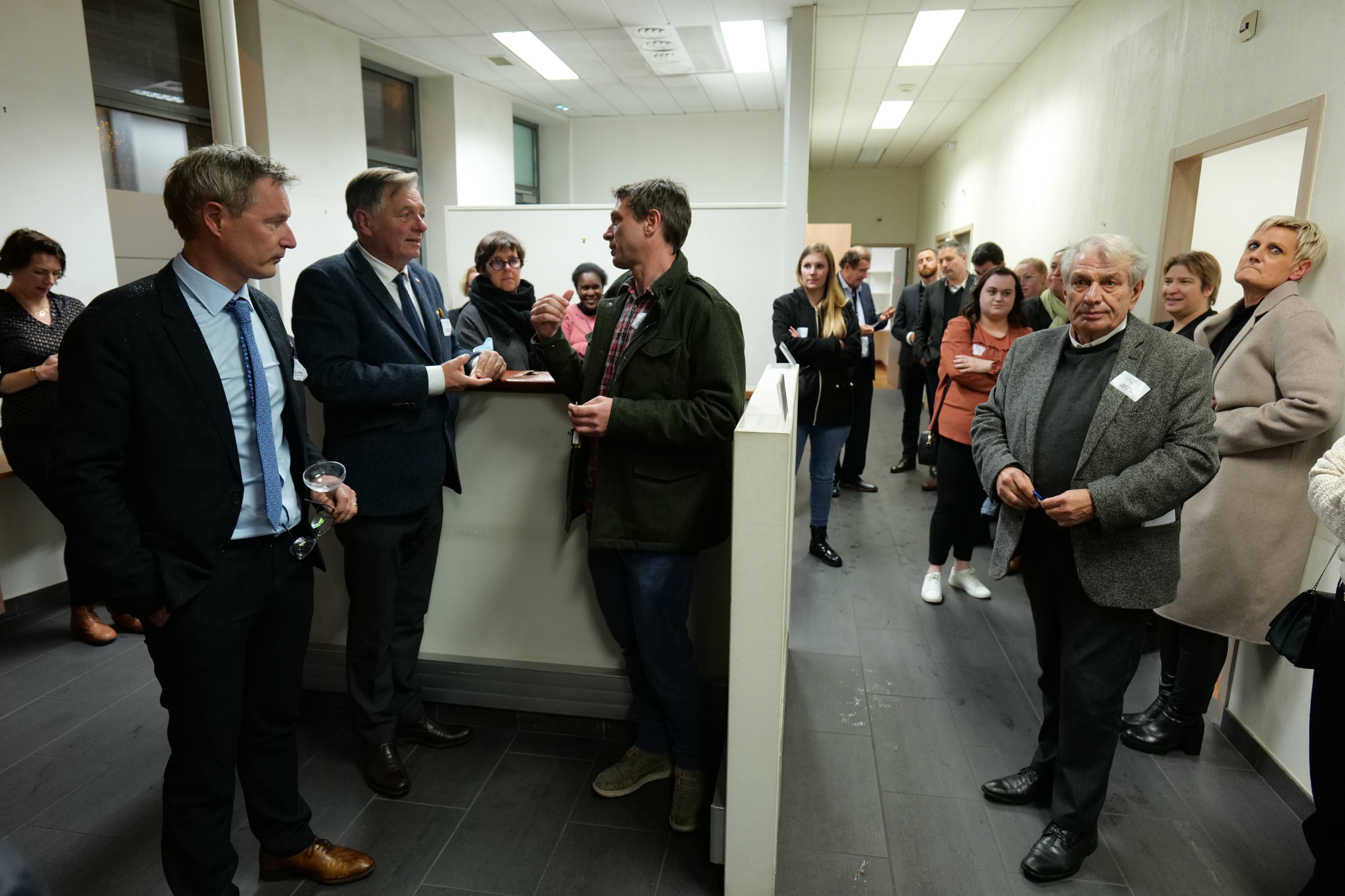 Le docteur Romain Varnier, président de SOS Médecins Grenoble, organisait la visite des locaux du PASI.