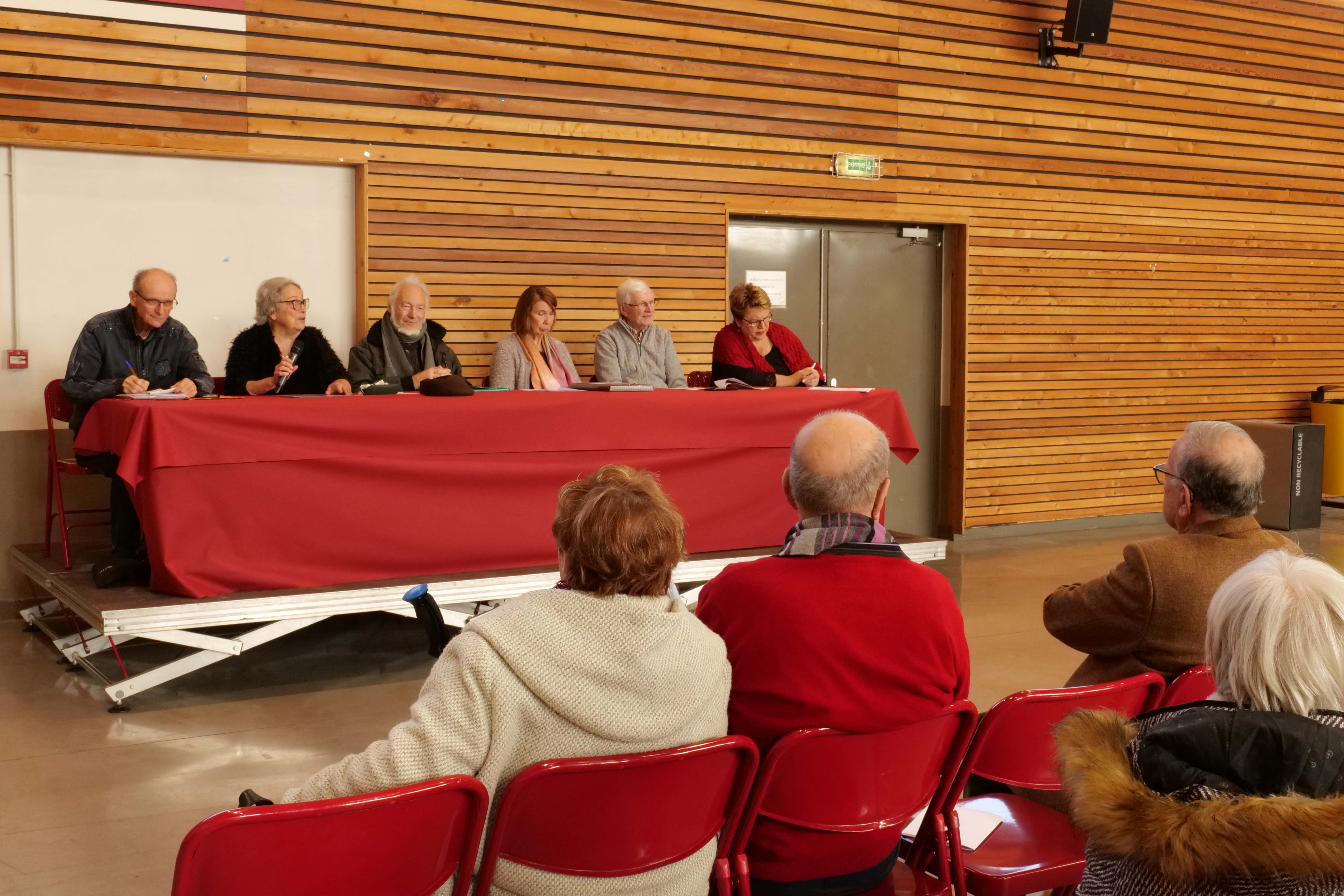 Le bureau de l'association a été réélu.