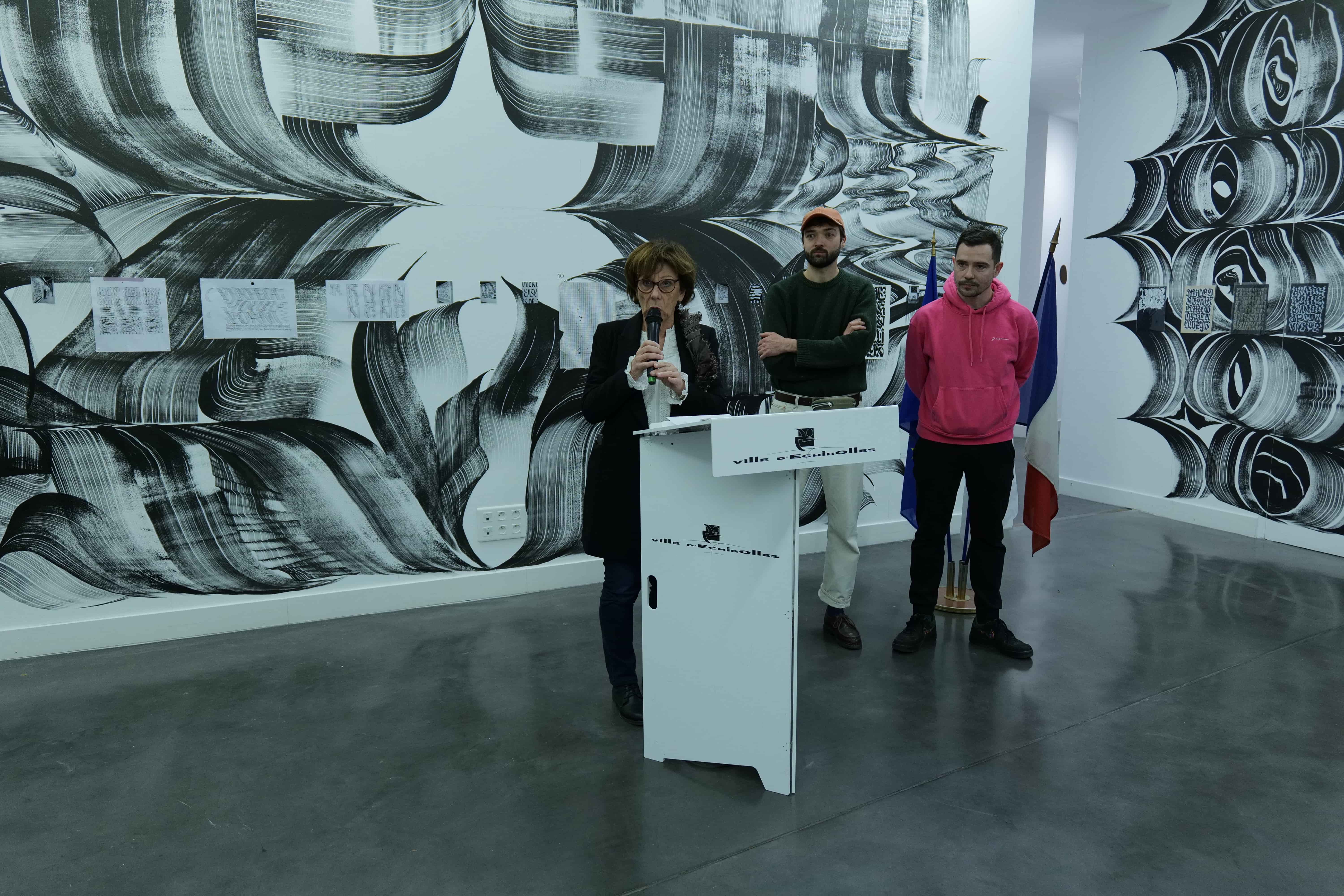 Jacqueline Madrennes, présidente du TRACé, a inauguré l'exposition lors du vernissage.