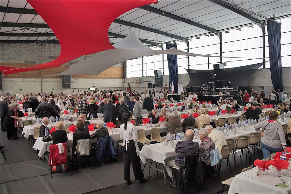 Absent du calendrier municipal depuis l'édition 2019 pour cause de Covid, le Banquet des anciens fera son grand retour les 21 et 22 octobre prochains... Pour le plus grand bonheur des participant-es !