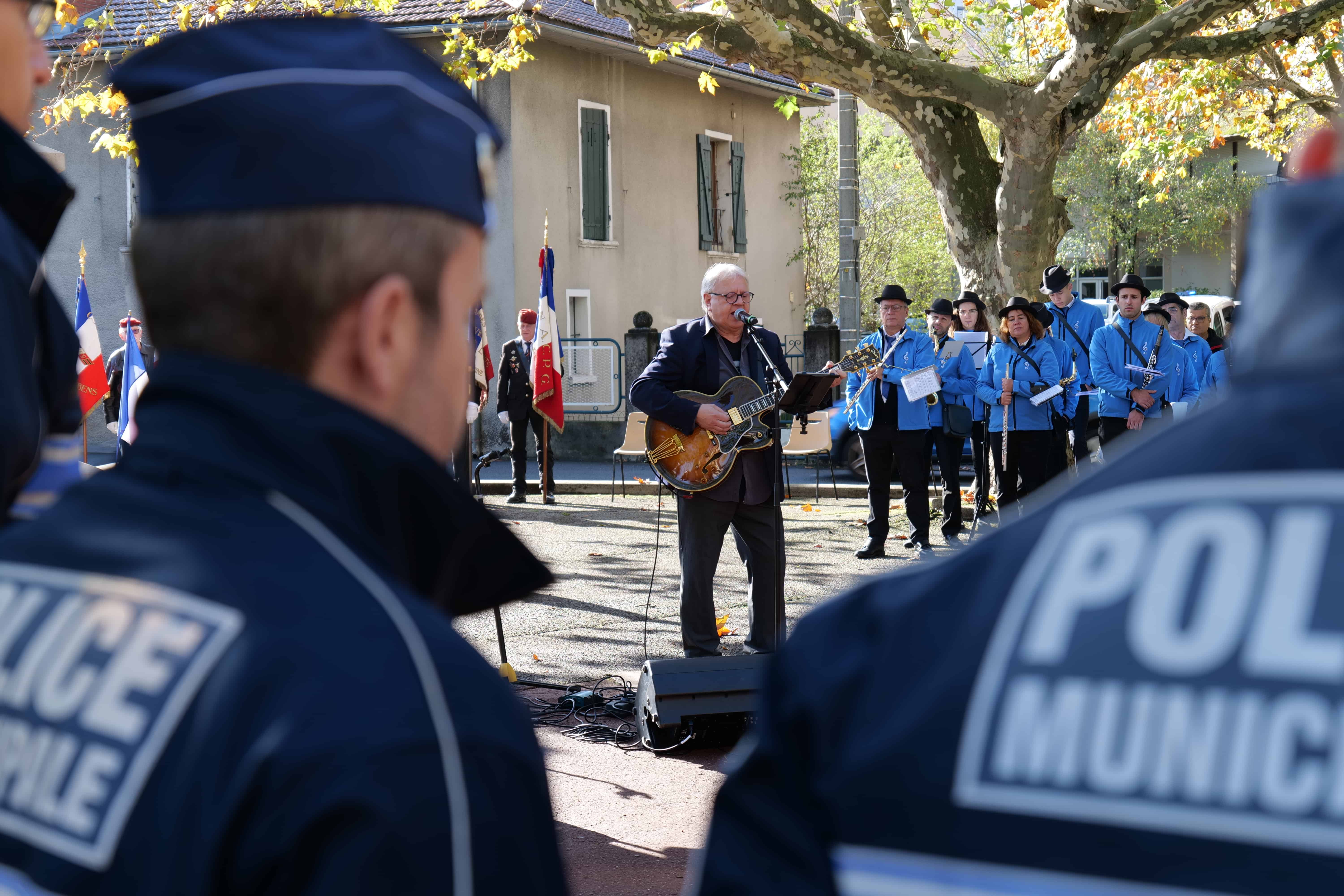 Les Rock's Mitaines ont interprété deux chansons durant la cérémonie.