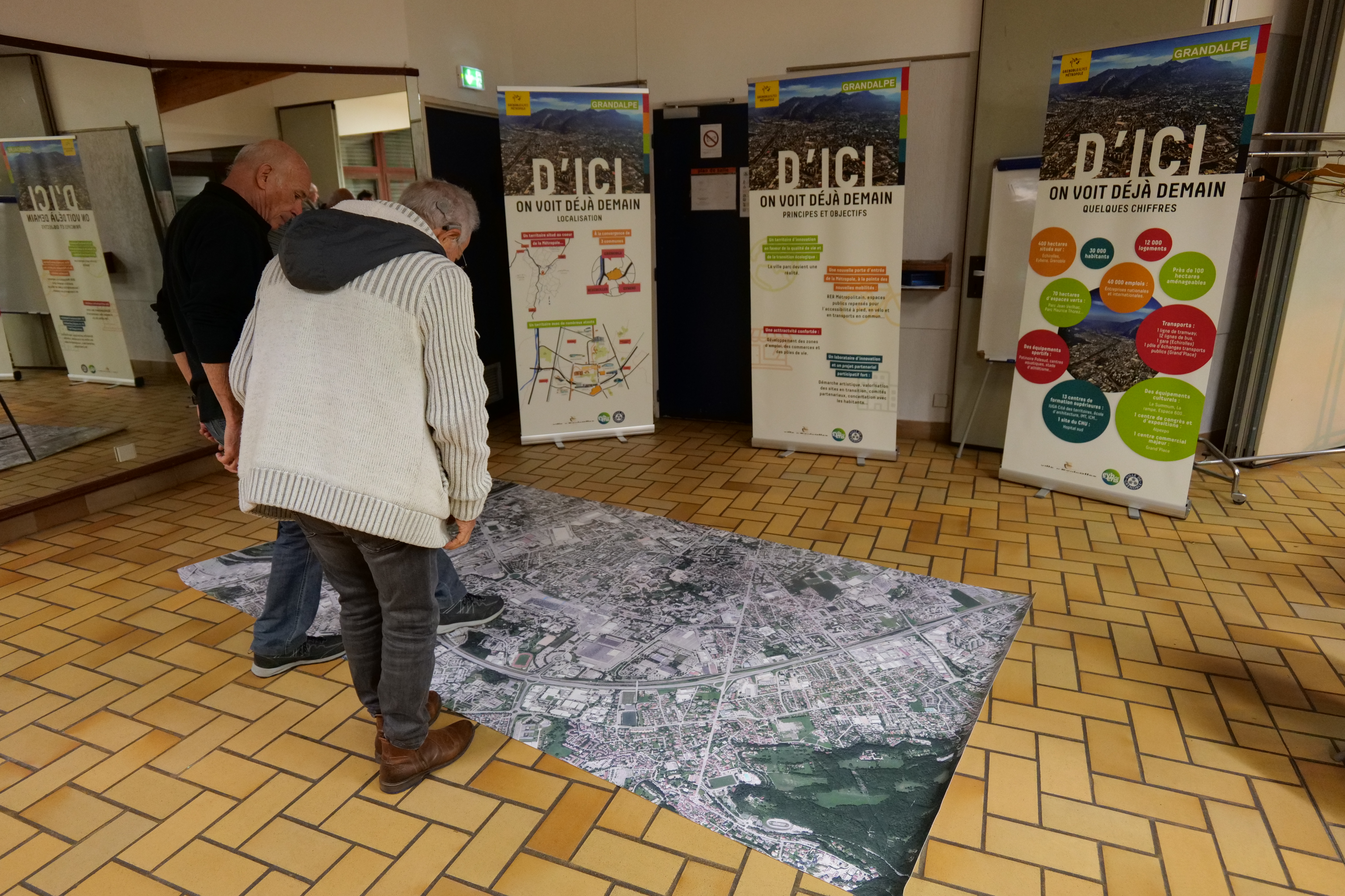 Les habitants sont venus discuter des projets dans le quartier de la gare.