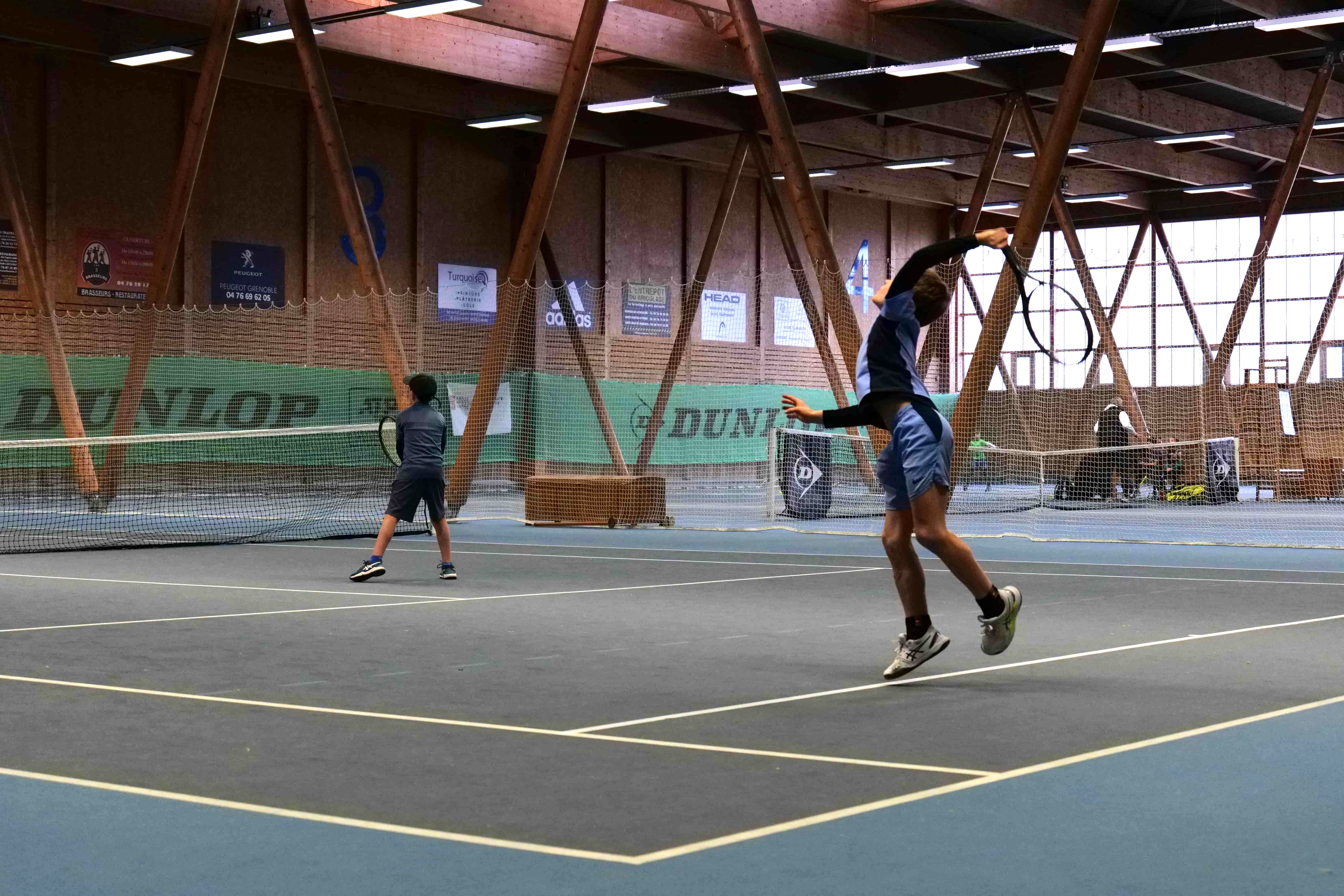 64 jeunes sont venus de la France entière pour ce tournoi organisé par le TCE.