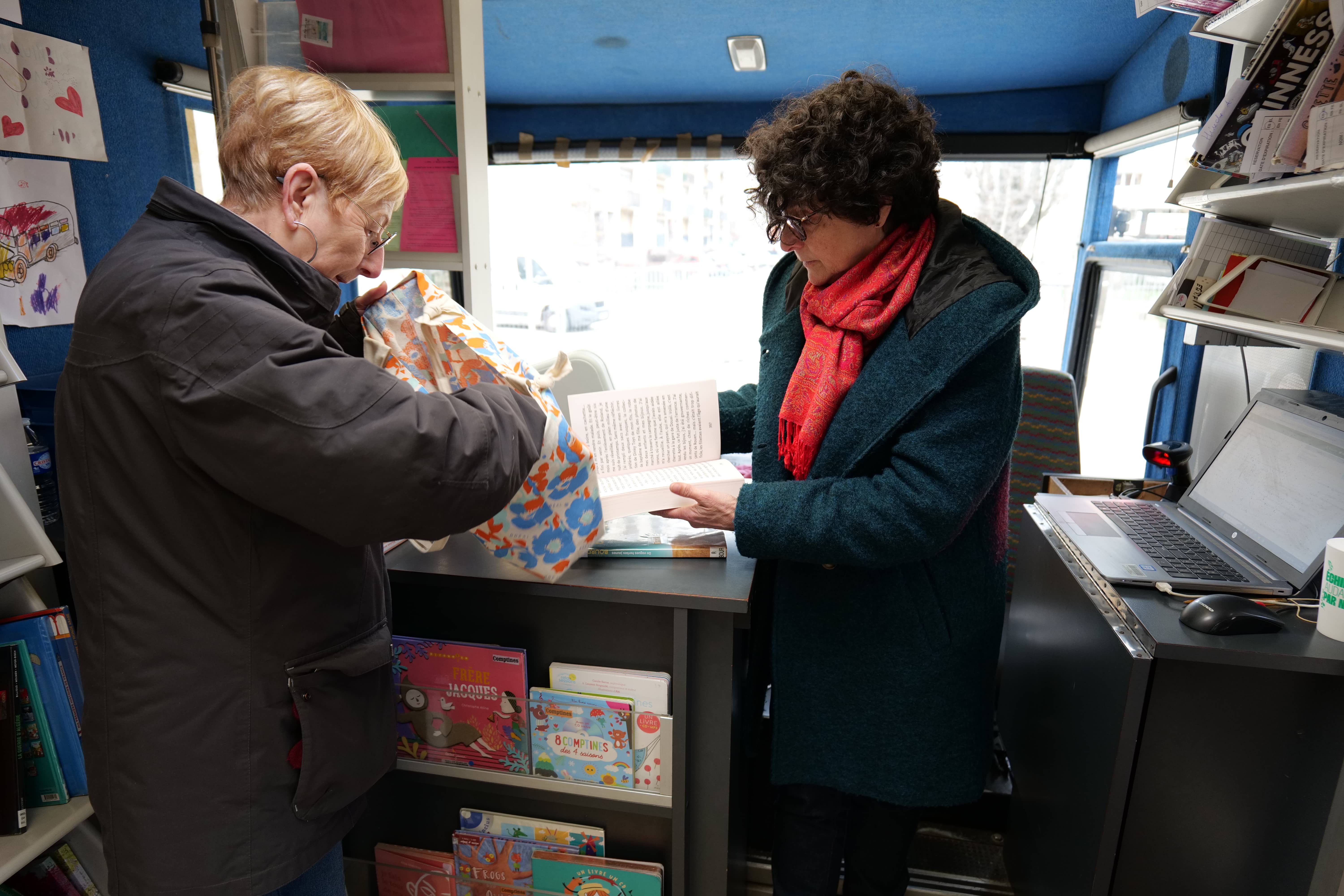 Le Bouquinbus est de retour à La Luire, après 4 ans d'absence.