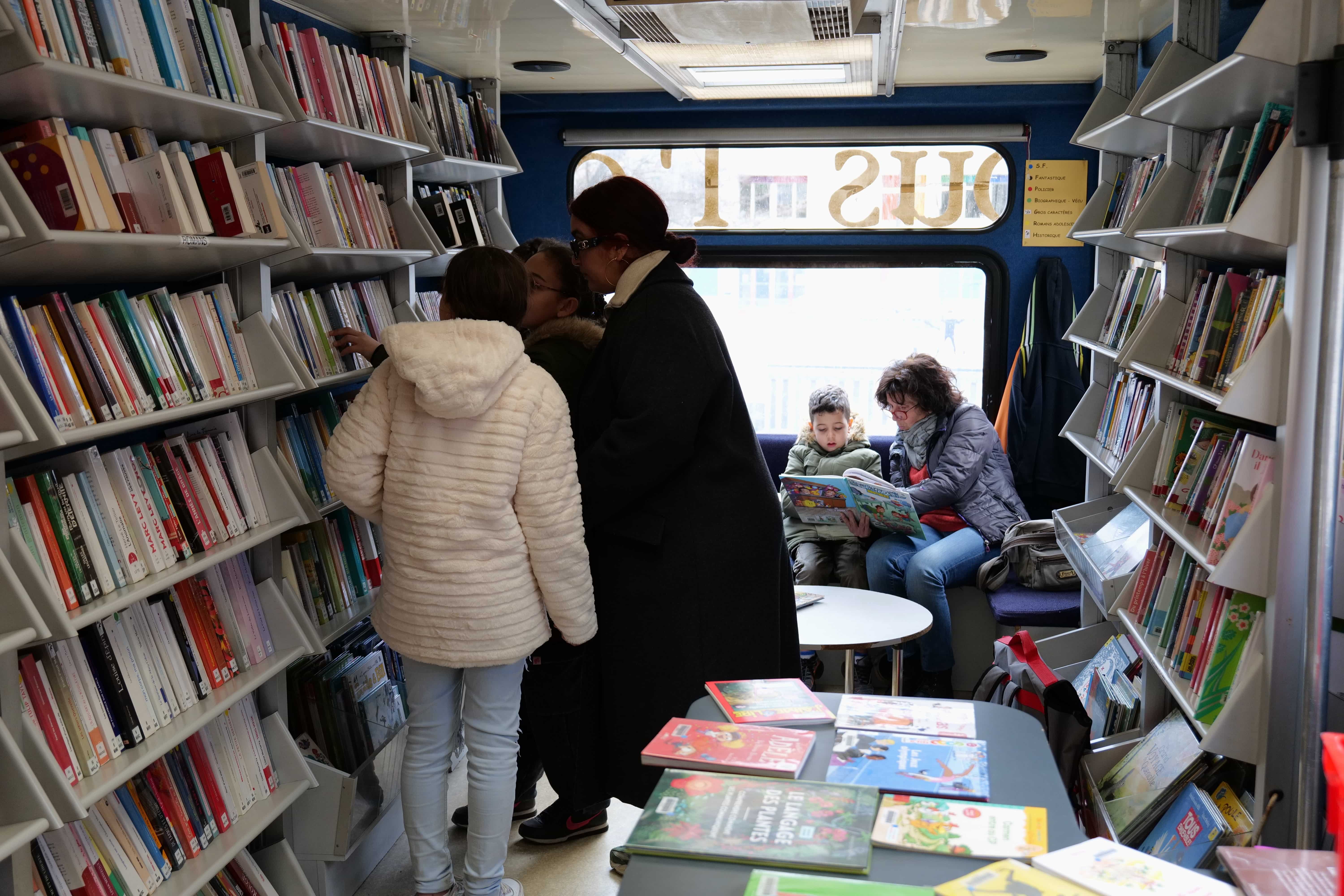 Le Bouquinbus est de retour à La Luire, après 4 ans d'absence.