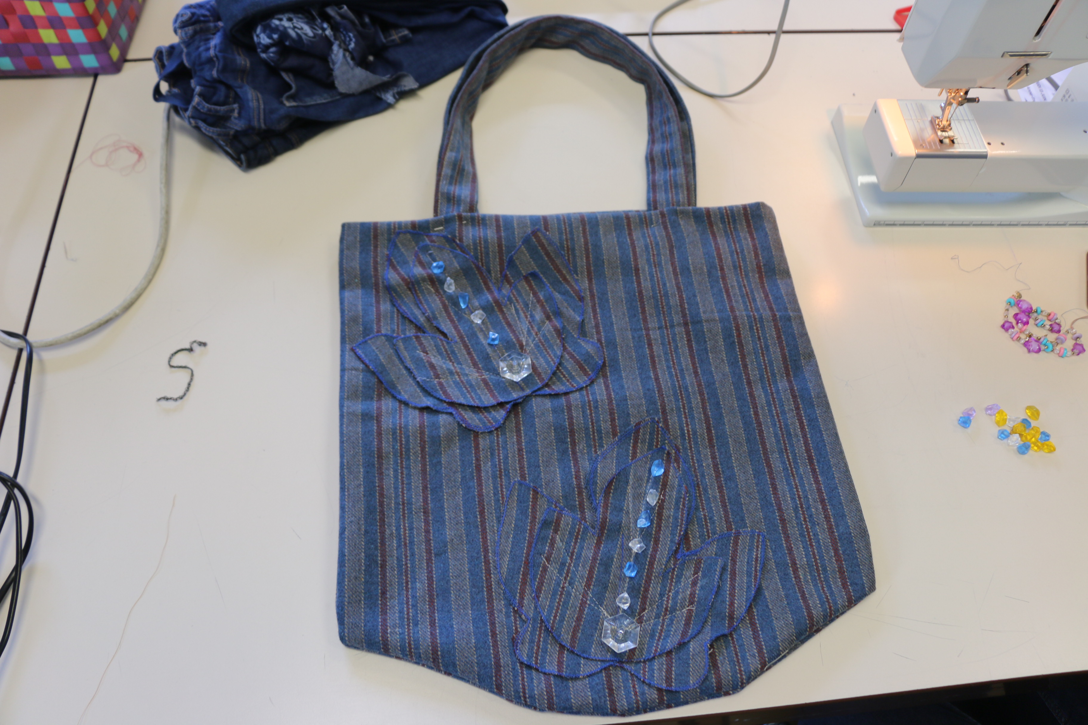 Une cape recyclée en sac