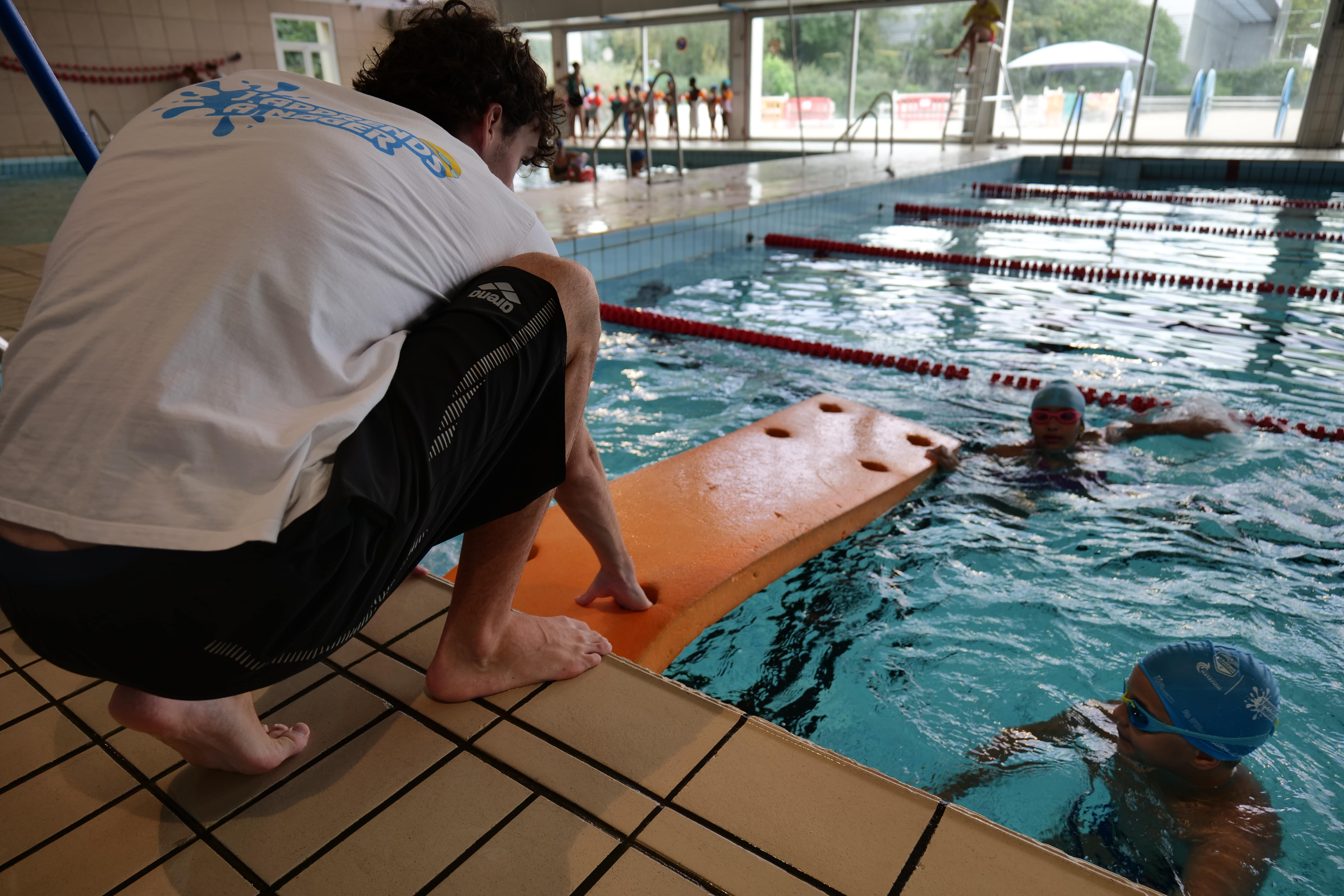 Les enfants ont tous réduit leur peur de l'eau, avec notamment des exercices sous l'eau.