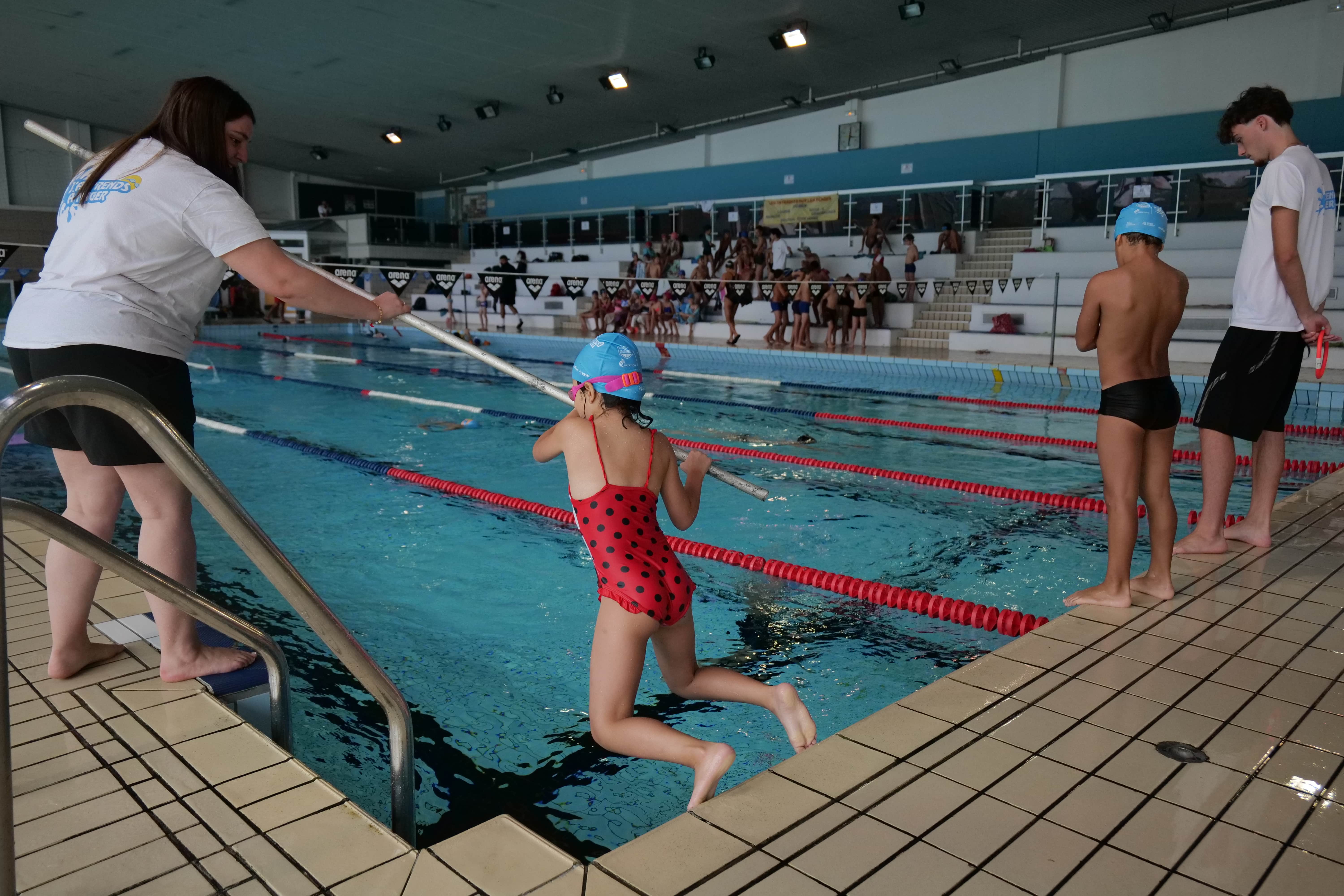 OSE organise et coordonne ces semaines d'apprentissage intensif à la piscine.