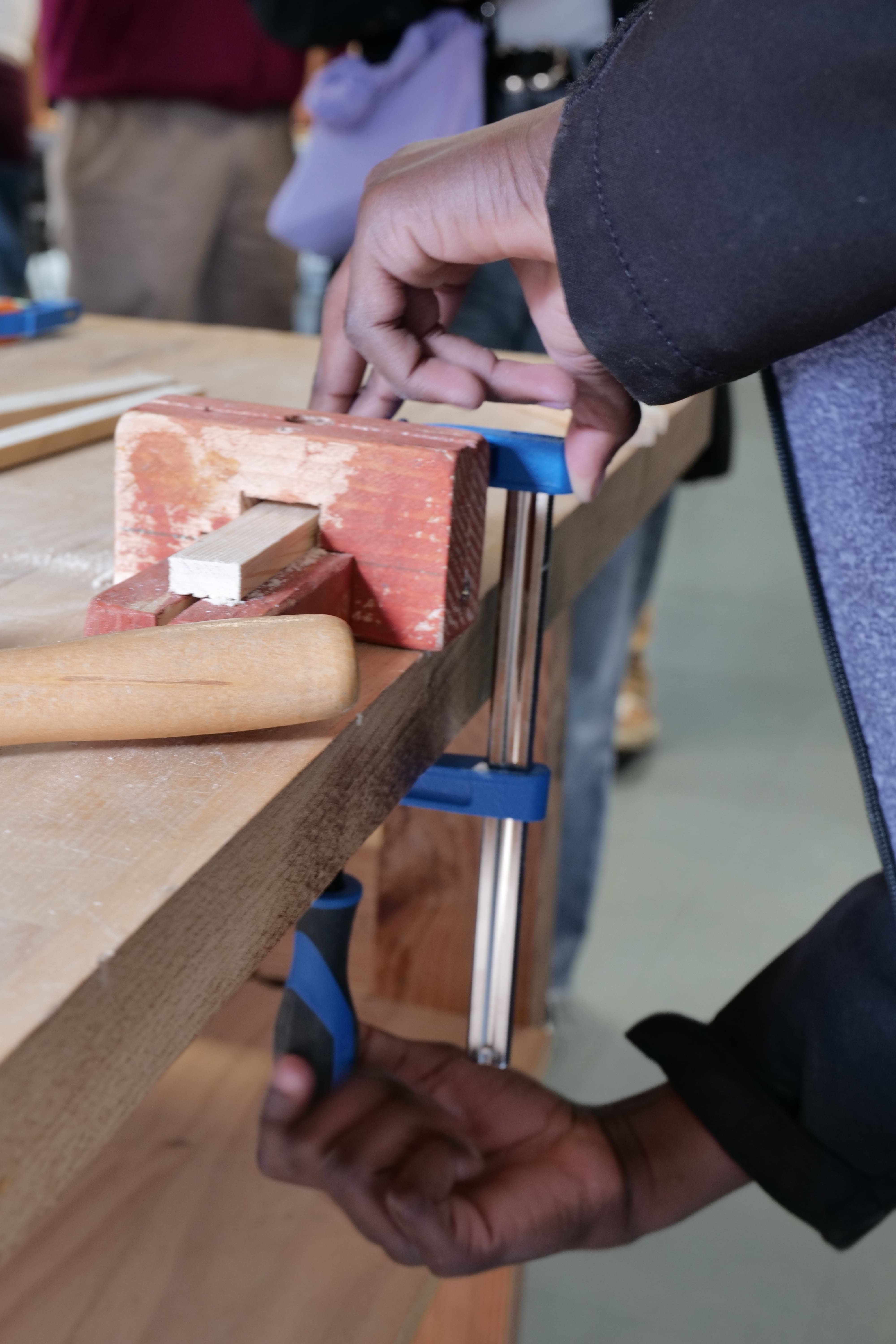 Petits et grands ont notamment pu bricoler durant l'après-midi.