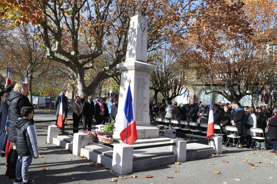 11-Novembre : Rassemblés pour se souvenir 