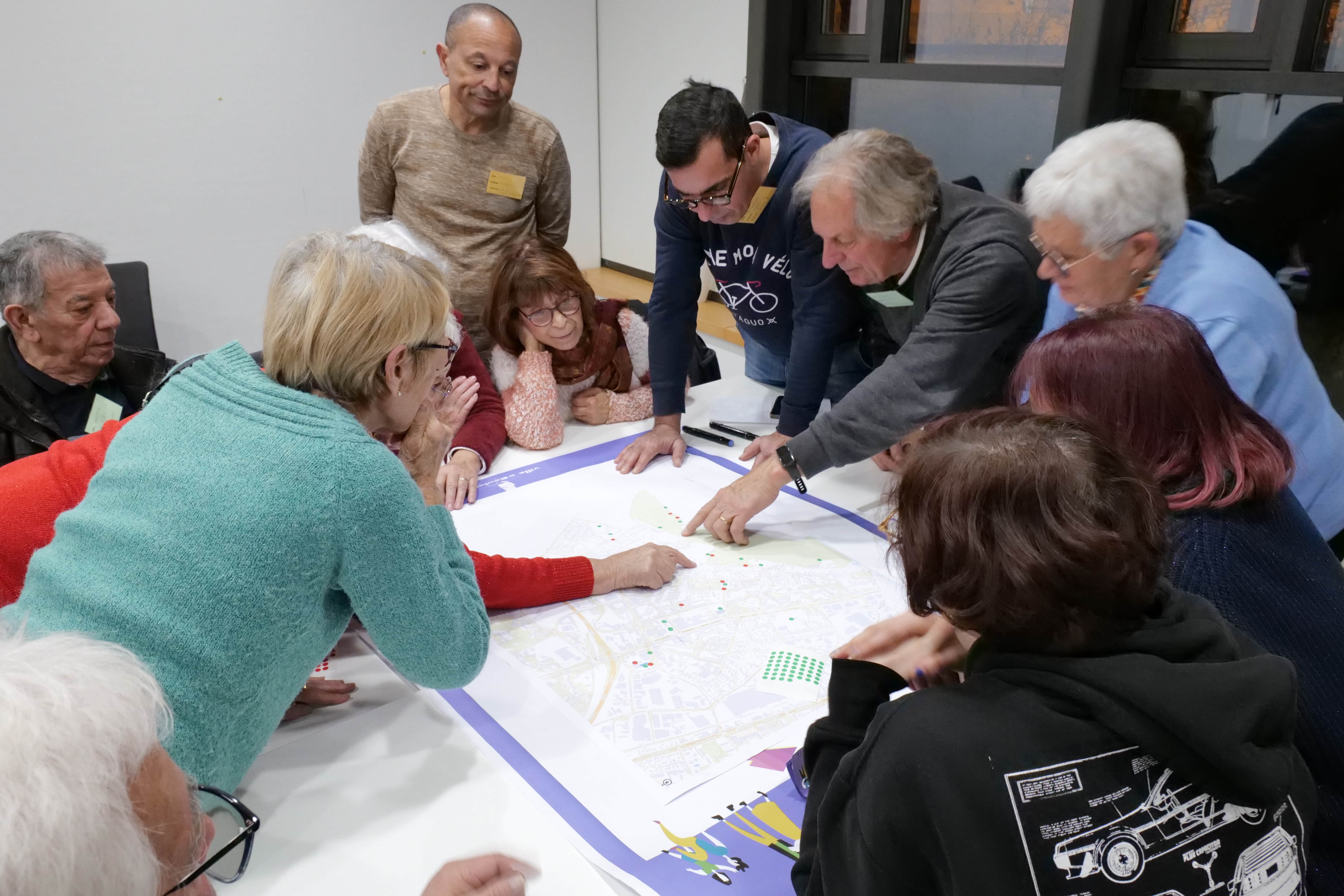 Lors des ateliers participatifs, chacun pouvait s'exprimer sur le thème de l'intergénérationnel.