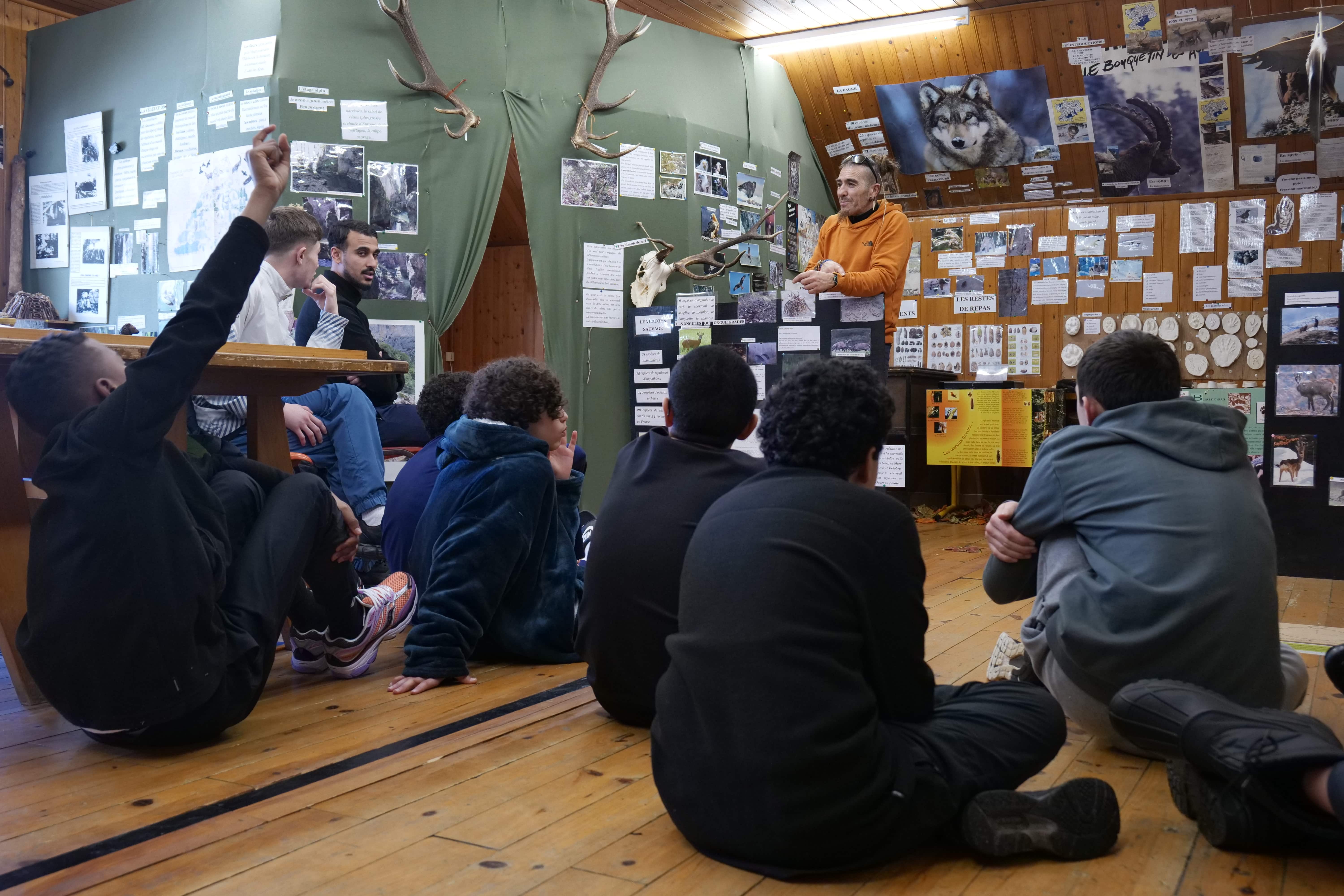 Une salle dédiée à la faune, la flore et le Vercors permettait aux jeunes de participer à un grand jeu.