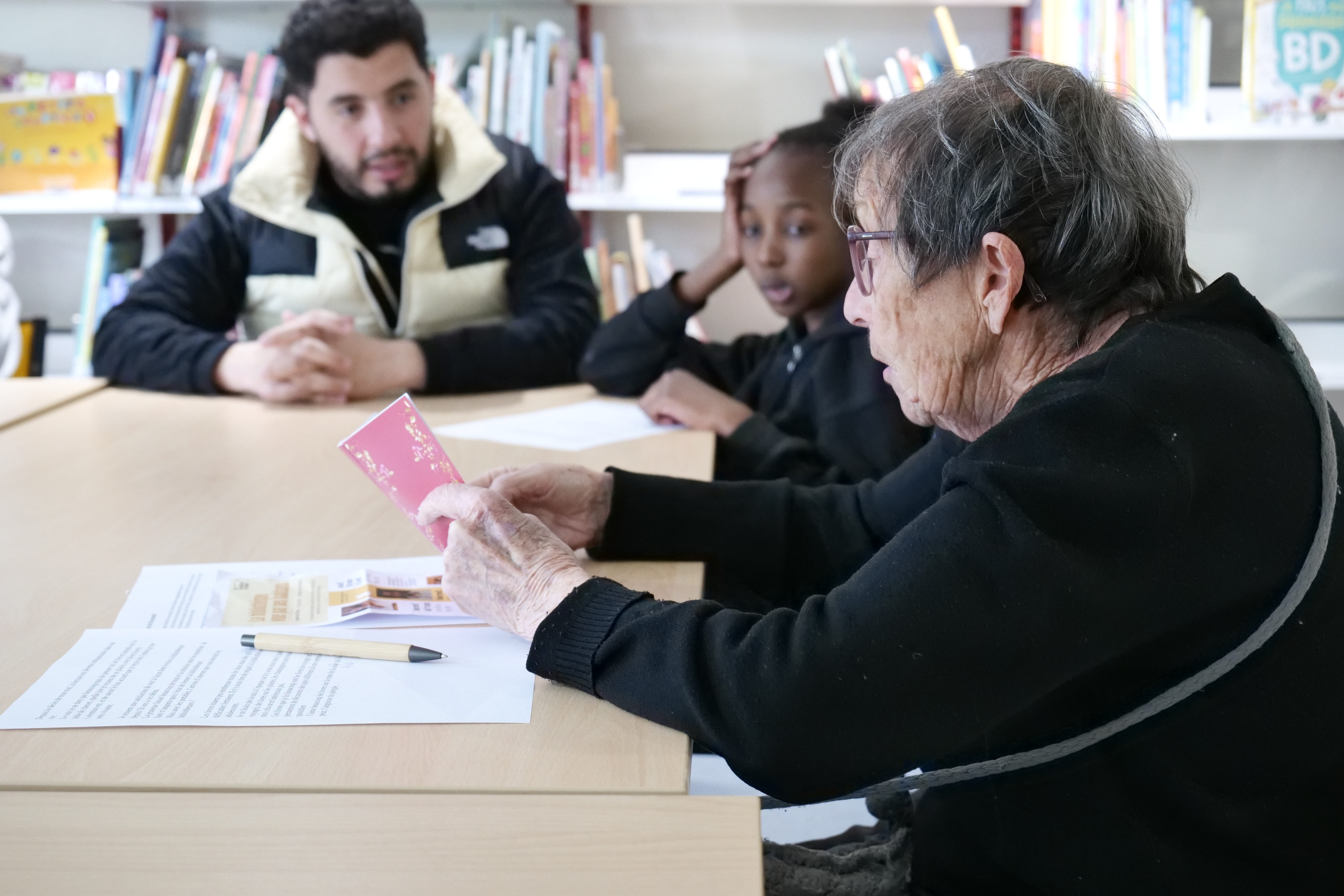 Les participants étaient amenés à parler de leur relation à la lecture et à la bibliothèque.