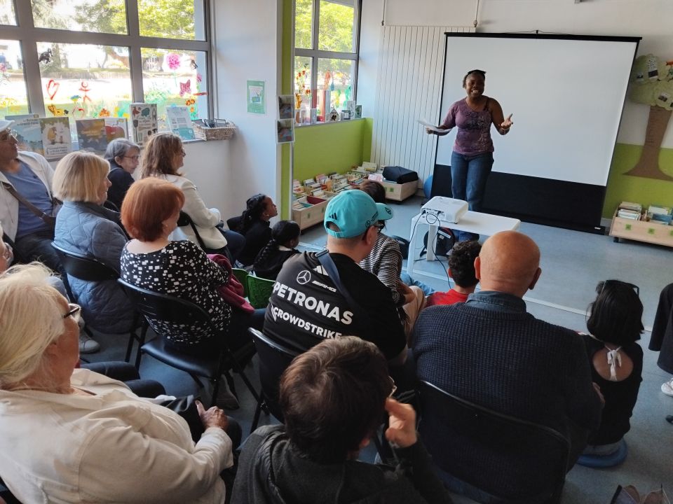 Kezya et Michaïl ont fait le lien culturel entre la bibliothèque Neruda et la place Beaumarchais, dont elle est l'un des équipements incontournables, pour prolonger la fête autour de la culture. 