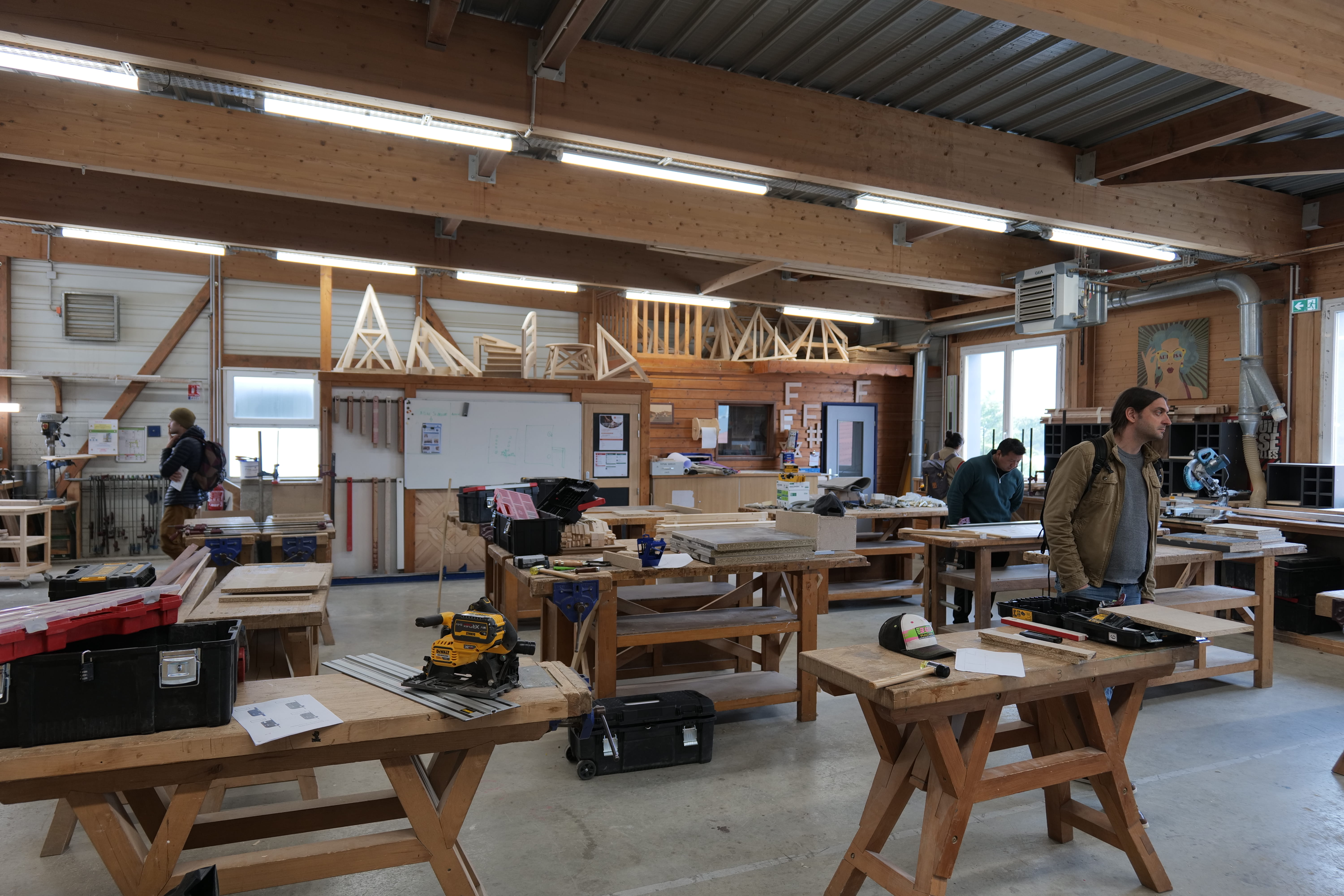 Le centre de formation s’appuie sur un réseau composé de 100 membres bénévoles, 40 salariés et environ 600 entreprises partenaires