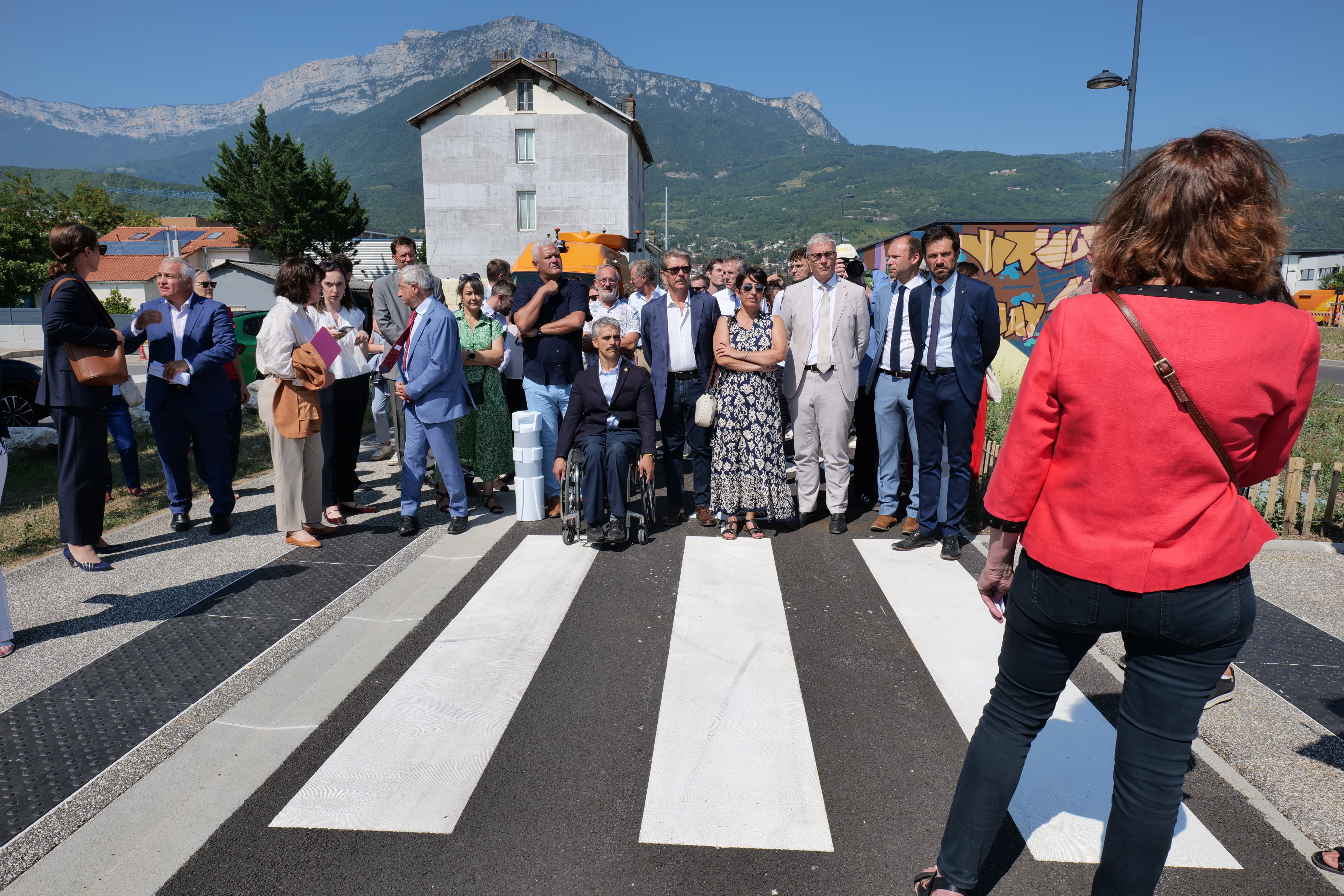 L'inauguration a réuni les nombreux partenaires institutionnels impliqués dans ce projet : villes, métropole, département, état.