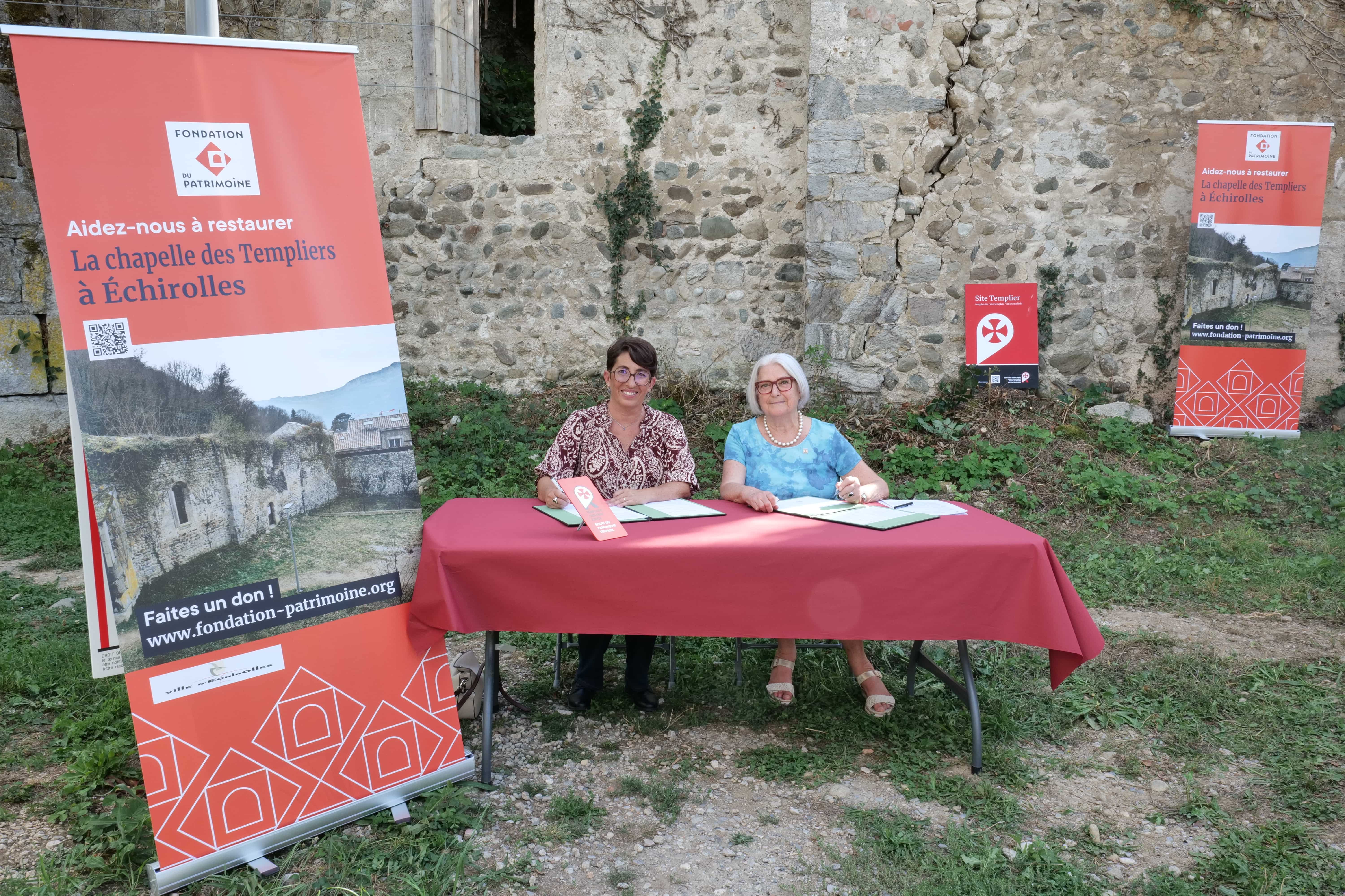 Amandine Demore et Bernadette Cadoux-Delachenal, déléguée iséroise de la Fondation, ont signé une convention pour ouvrir une collecte de dons.