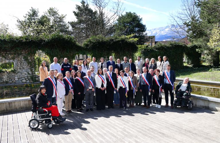 Photo du conseil municipal élu en 2026