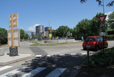 La fontaine au sud de l'avenue du Général-de-Gaulle