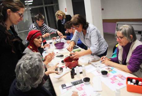 Atelier de confection de produits cosmétiques