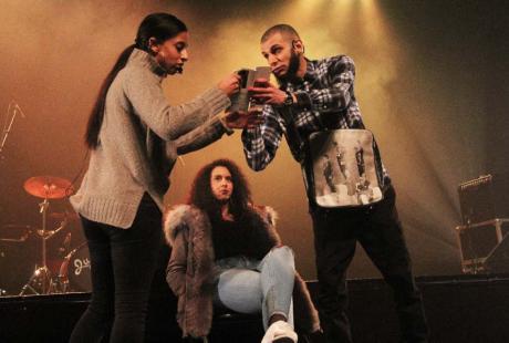 Shaïma, Medina et Ghari de l'atelier stand-up de la Maison des écrits