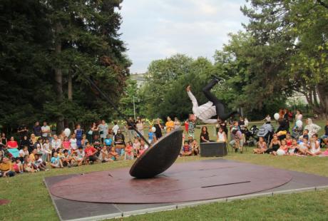 Le spectacle acrobatique Culbuto