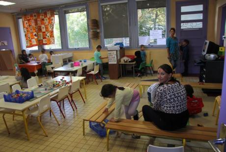 Une classe maternelle à l'école Marat