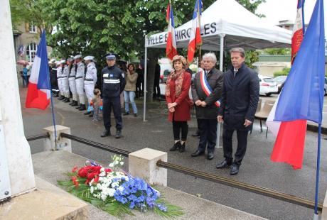 8-mai-1945 : Une cérémonie festive