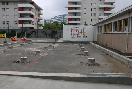 Les modules seront placés sur des poteaux ancrés dans le sol.