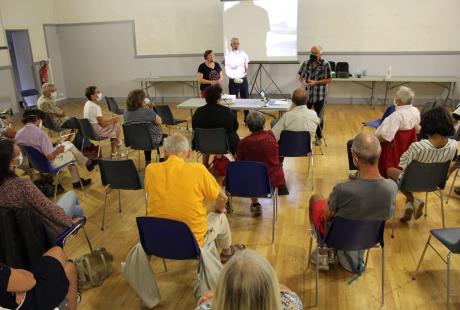 Les bénévoles de l’association GRAPHEchirolles ont présenté une conférence sur les Lacroix de Chevrières